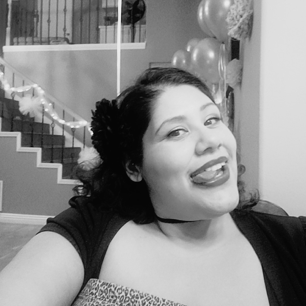 Meet your Posher, Crystal